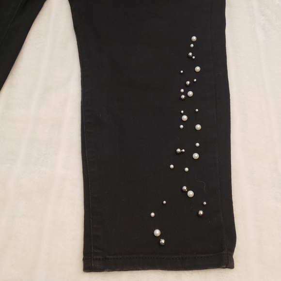 DC Jeans Slightly Curvy Beaded Detail Jeans - Picture 6 of 16